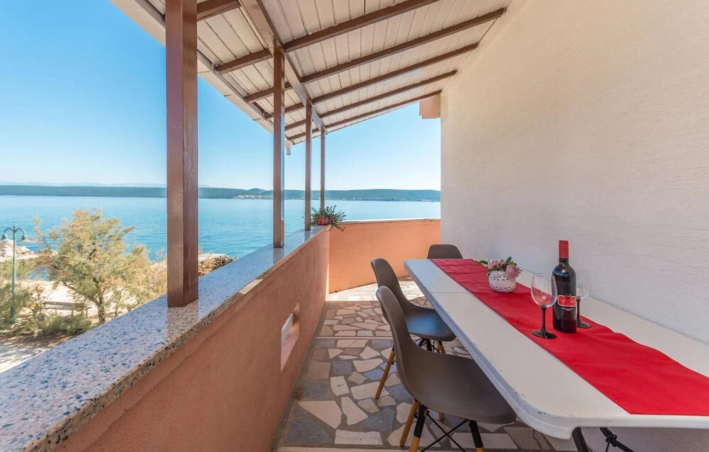 Beautiful Apartment in Nevidane With 2 Bedrooms and Wifi