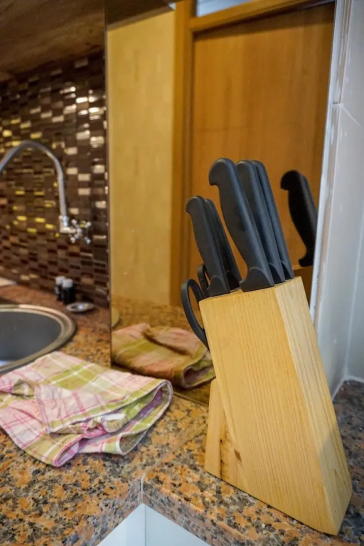 Comfy 3BR Apartment at Green Palm Residences By Travelio