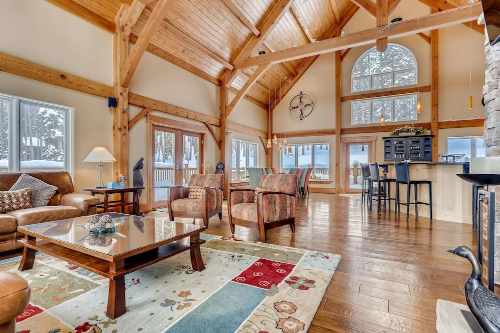 New Listing! Secluded Peak 7 W/ Hot Tub 5 Bedroom Home
