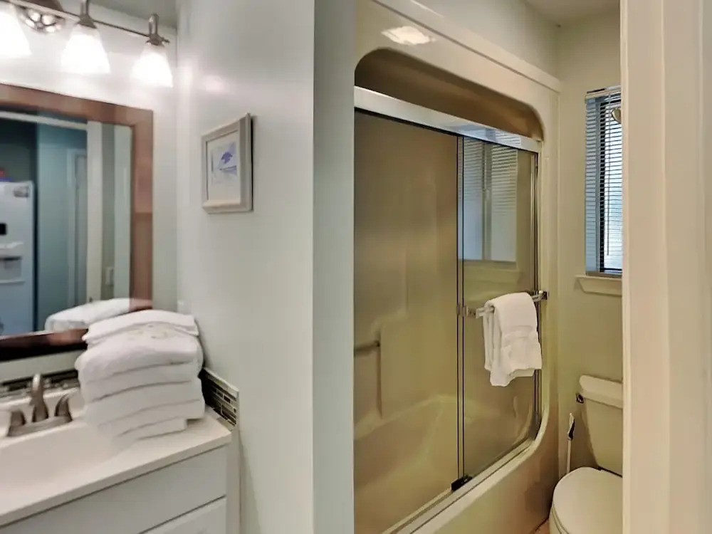 Sunset Harbor #2-204 by Southern Vacation Rentals