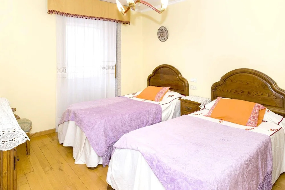 House With 4 Bedrooms in Carboeiro de Francia, With Wonderful Mountain View, Furnished Terrace and Wifi Near the Beach