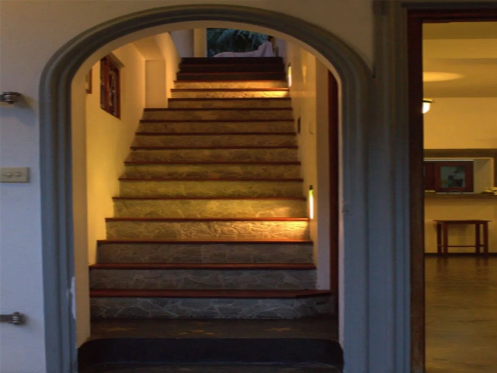 Pipels House