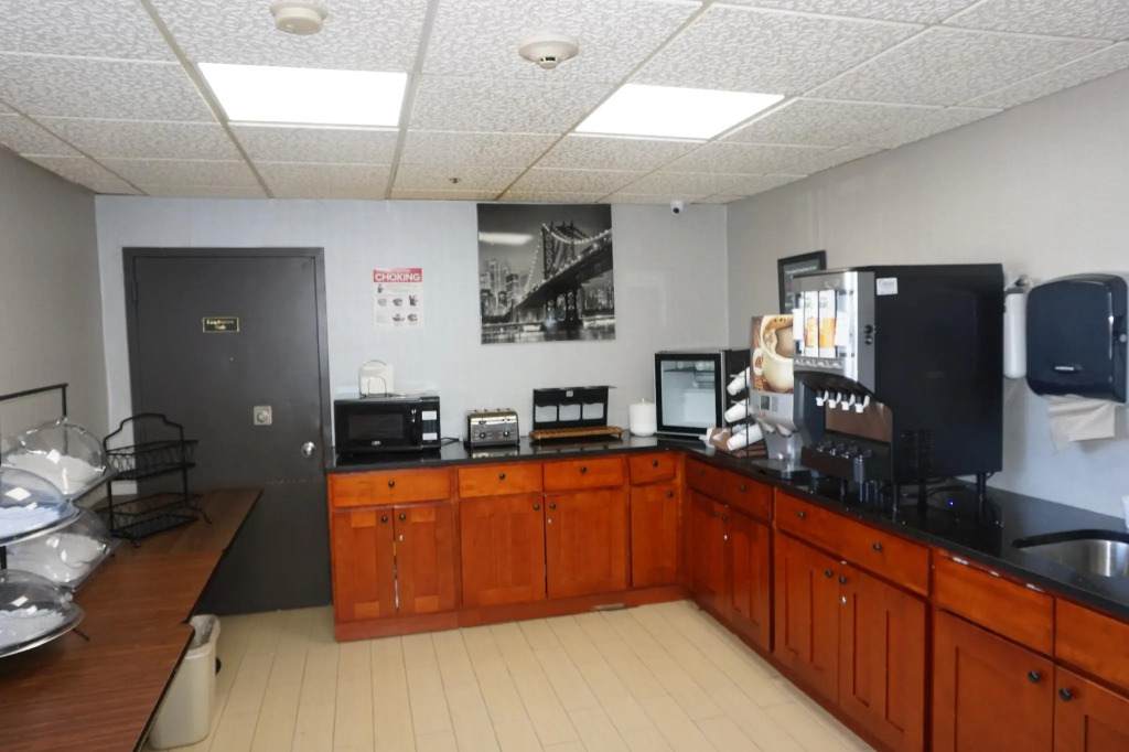 Floral Park Motor Lodge