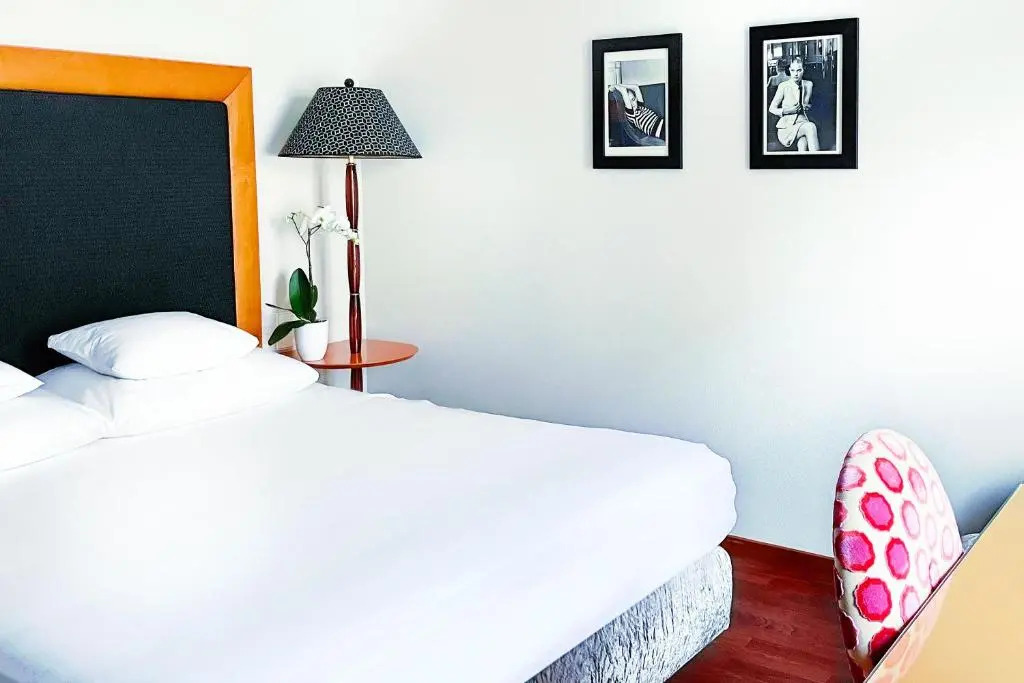 Anna Hotel
