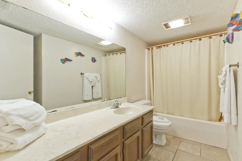Villa Del Sol Condominium 304