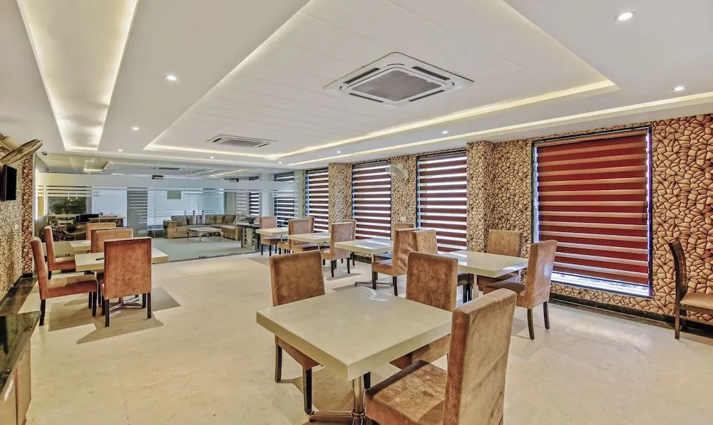 Treebo Trend Hotel Swiss