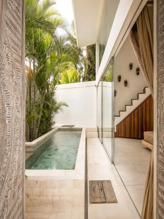 Dreamy 5BR Haven, 200m to Berawas Blissful Beach