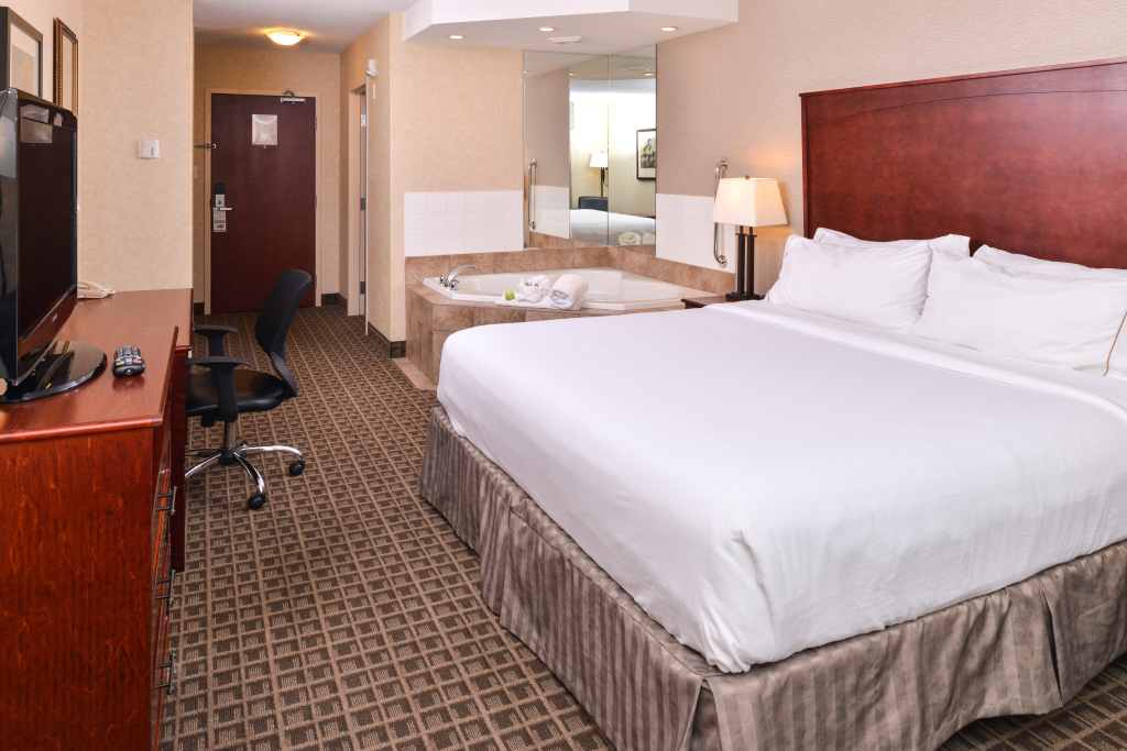 Holiday Inn Express Edmonton North by IHG