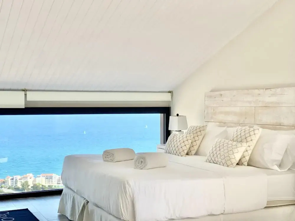 Property with amazing sea view and pool