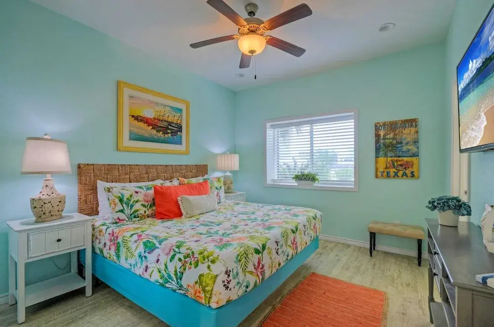 Beach Boardwalk 2 Pools, Tennis & Pickleball Shorely Blessed by Avantstay