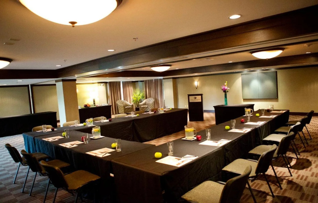 Executive Suites Hotel and Resort, Squamish