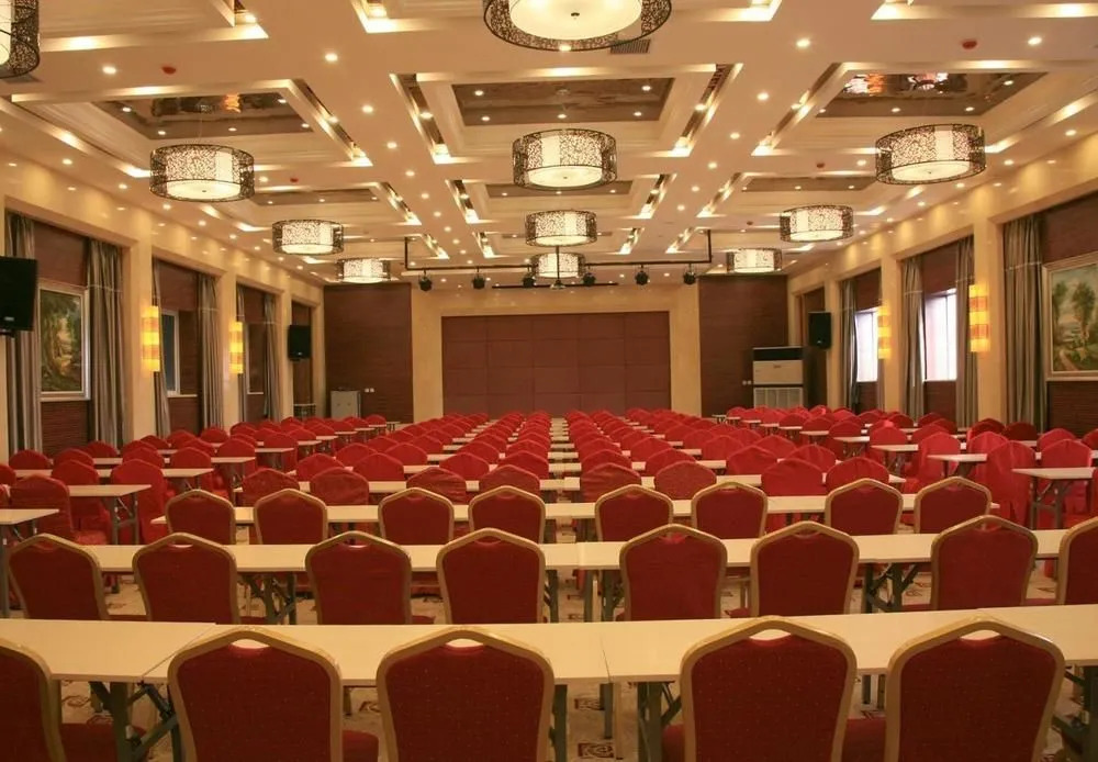 Xuchang Junzhuan Hotel