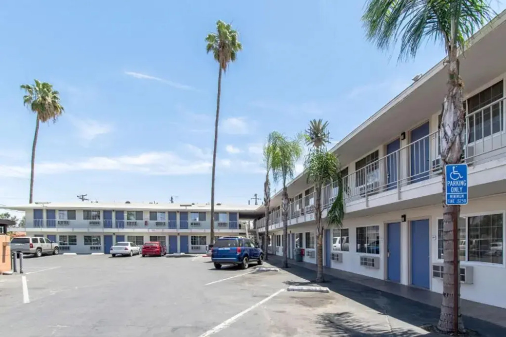 Econo Lodge Bakersfield