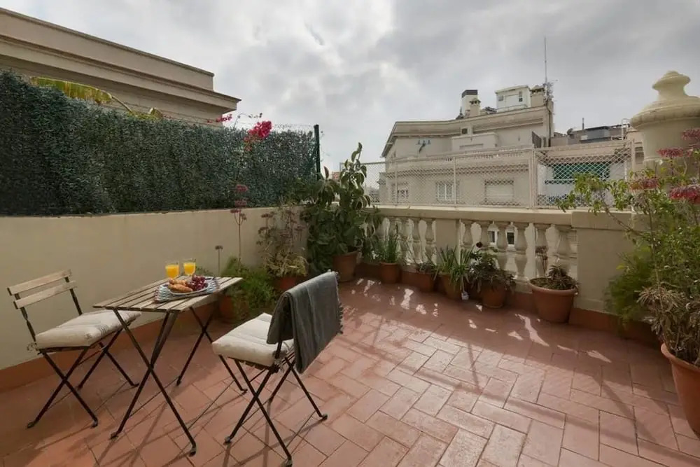Beautiful 3bed W/terrace in Elegant Eixample