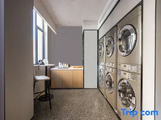 Atour HOtel,North Urumqi Road, Hotan Station