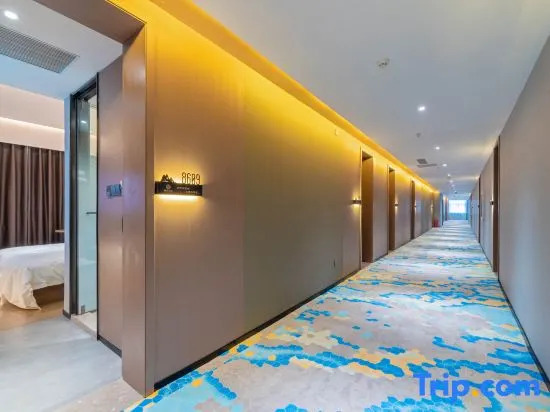 Yunjing Hotel (Luohe Shabei Dennis Convention and Exhibition Center)