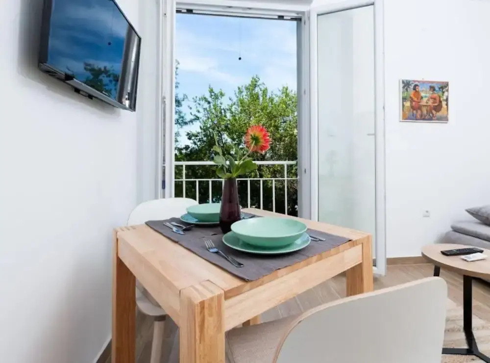 Romantic Studio in Zadar With City and Garden Views