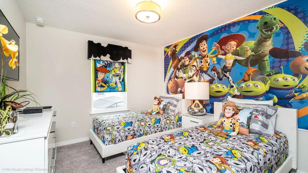 Beautiful Furnished Townhome w/ Private Pool!
