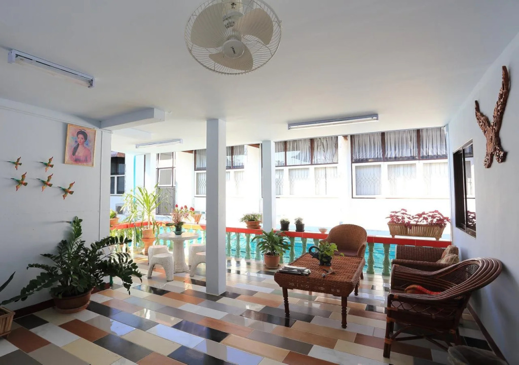 Saithong House