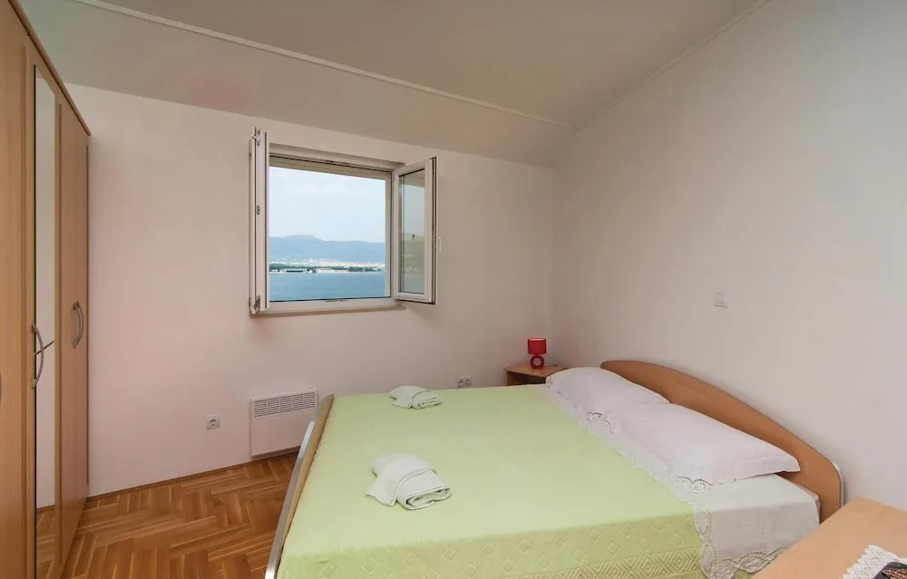 Nice Home in Misevac With Wifi and 2 Bedrooms