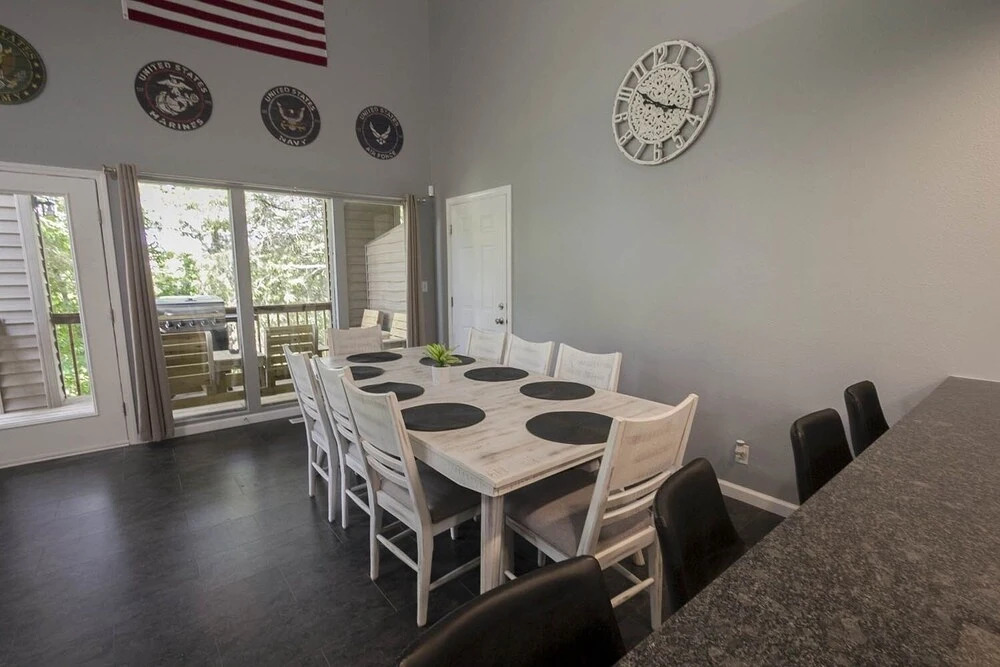 Eagles Roost 6 Bedroom Duplex