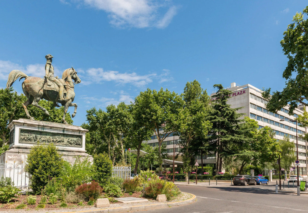 Mövenpick Hotel Paris Neuilly
