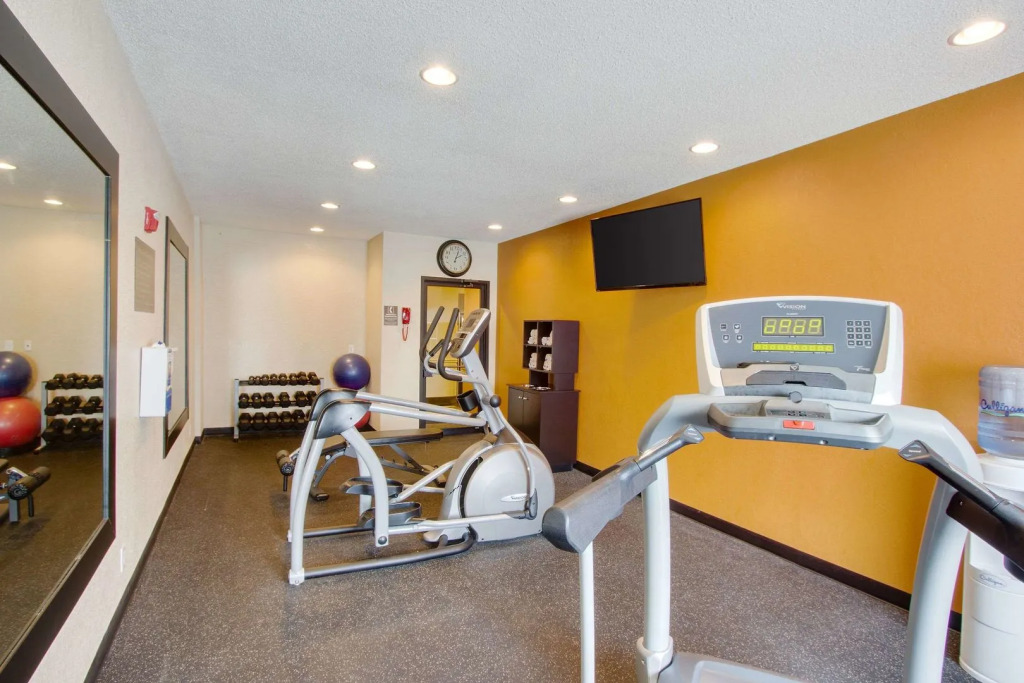 Comfort Inn & Suites Bellevue - Omaha Offutt AFB