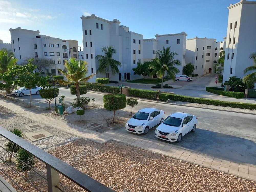 Kalu Beach Resort, Hawana Lagoon - Salala