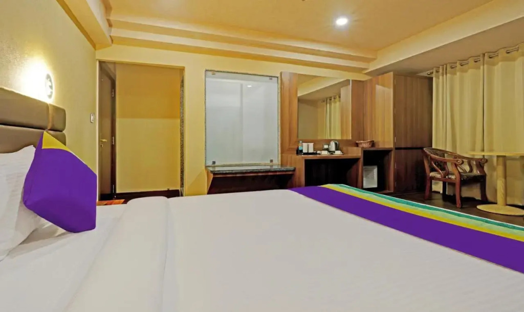 Treebo Tryst Hotel Apollo Grand