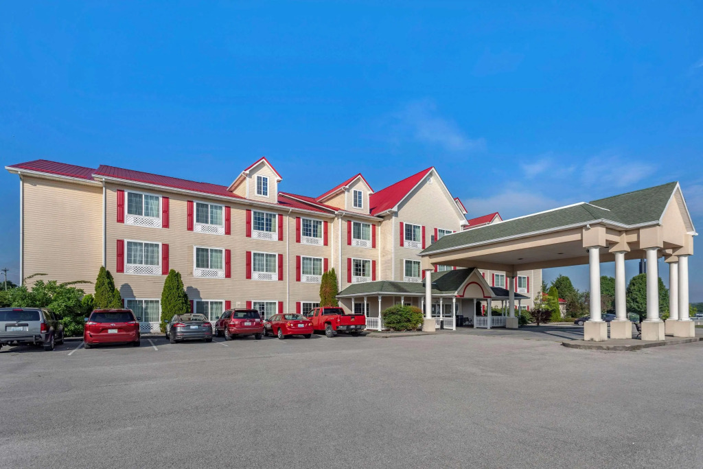 Red Roof Inn & Suites Berea