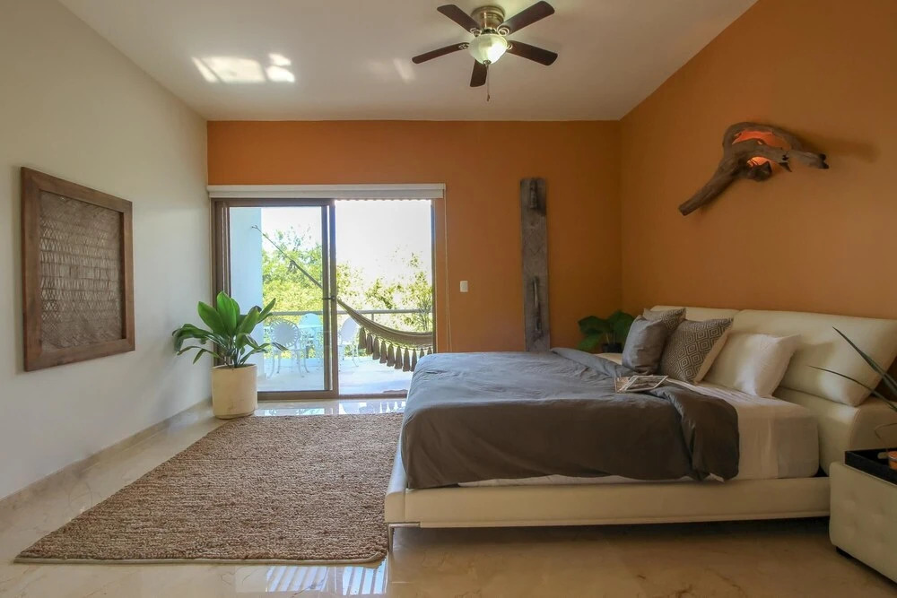 Resort Amenities Penthouse by Olahola