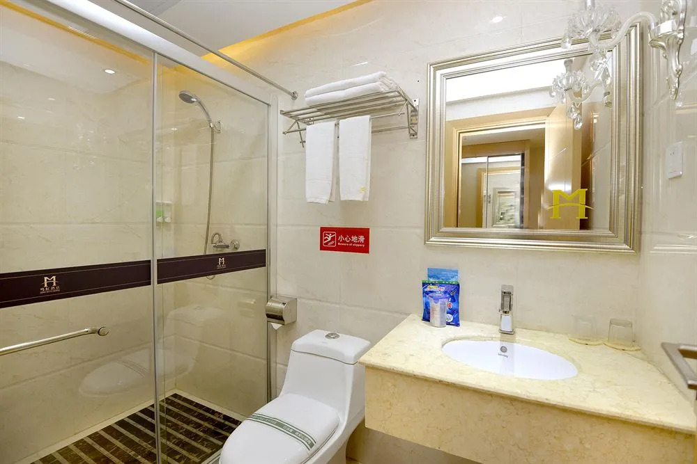Minghong Hotel (Guangzhou Zhongshan Medical Dongshankou Metro Station)