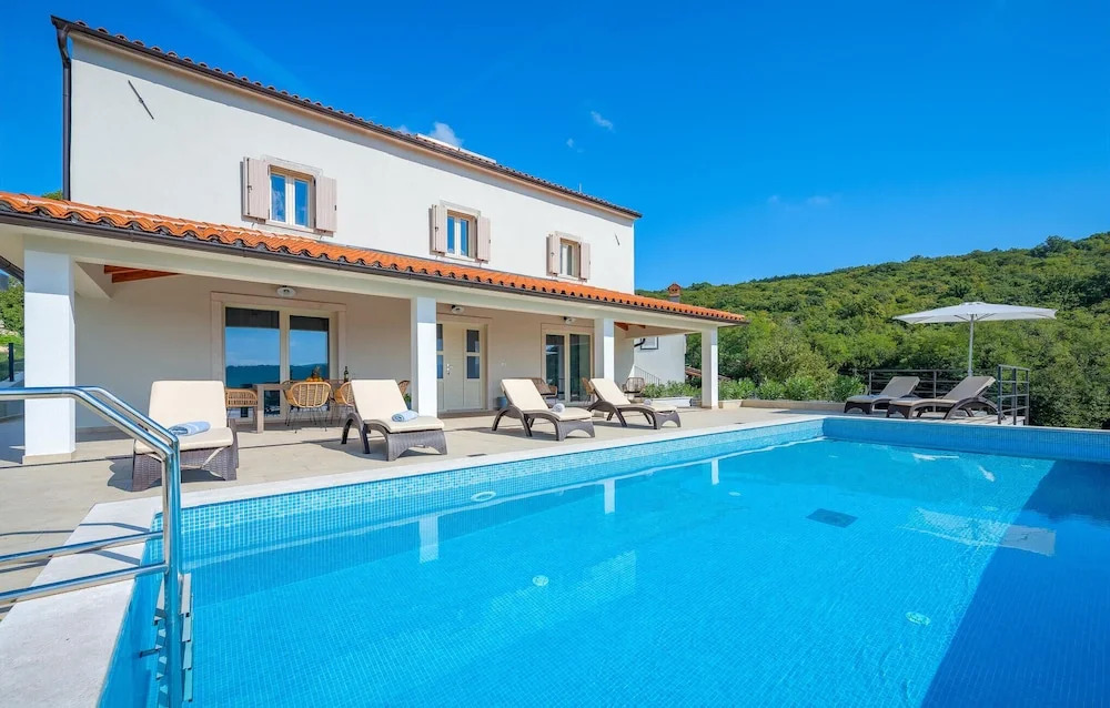 Awesome Home In Labin