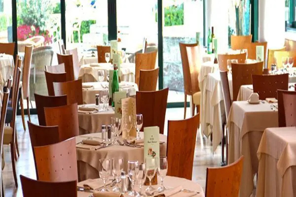 Ruhl Beach Hotel & Suites
