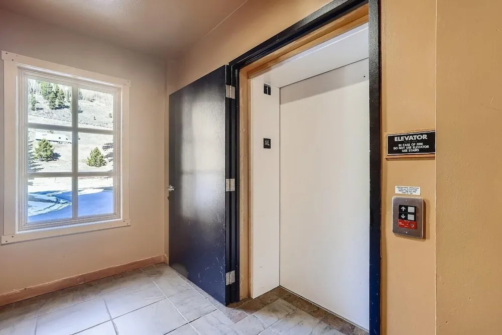 Passage Point 319 2 Bedroom Condo by RedAwning