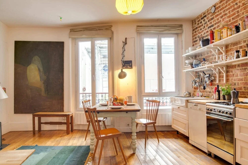 Typical Parisian Apartment Near "Le Palais des Glaces"