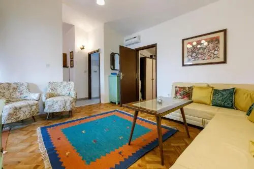 Apartment Seneca