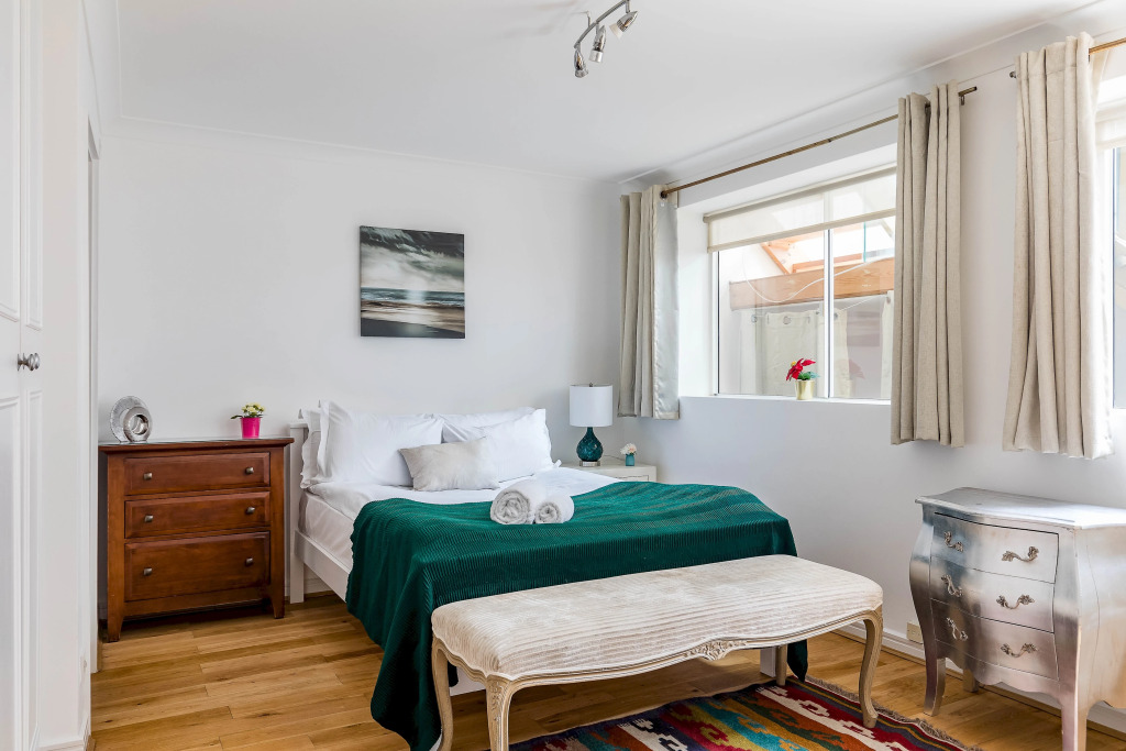 Duplex Apartment With Patio in Marylebone