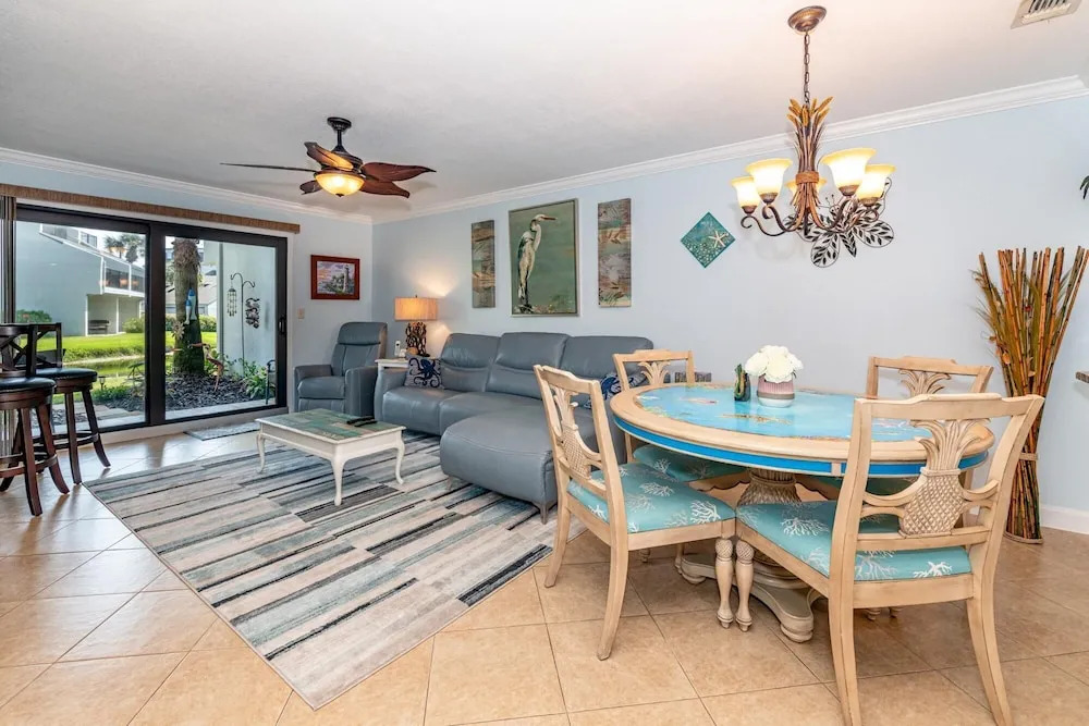 SEA Winds 56 - Pristine AND Immaculate Beach Condo