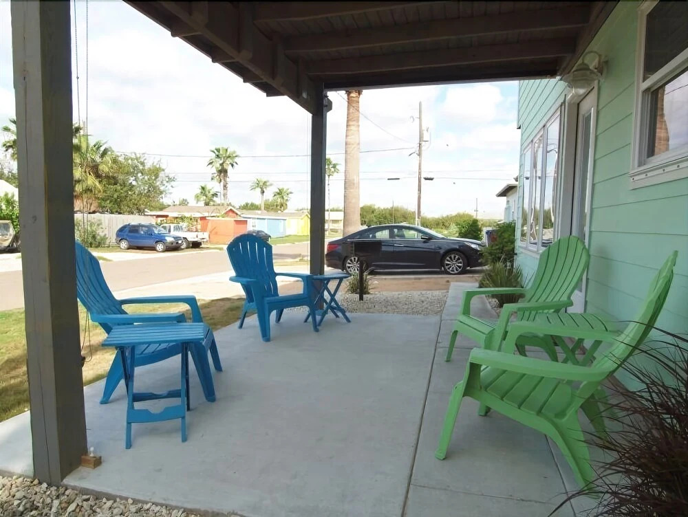318 S Station #3 4 Bedrooms 2.5 Bathrooms Home
