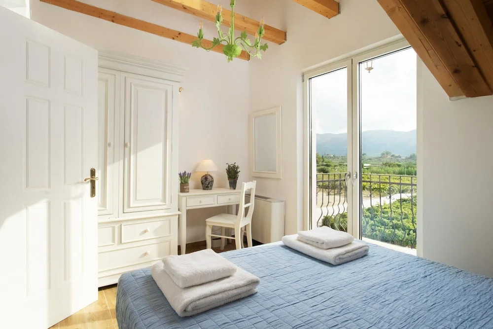 Aneli Villas - Villa Alexandra