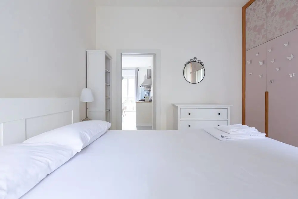 Porta Volta Bright and Roomy Flat