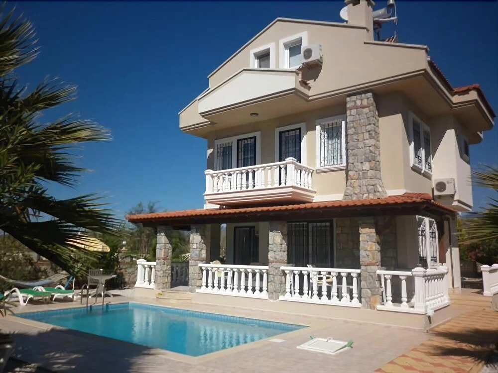 New Age Villa Tina