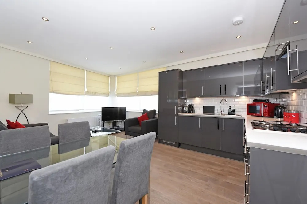 The Glasshouse Apartments