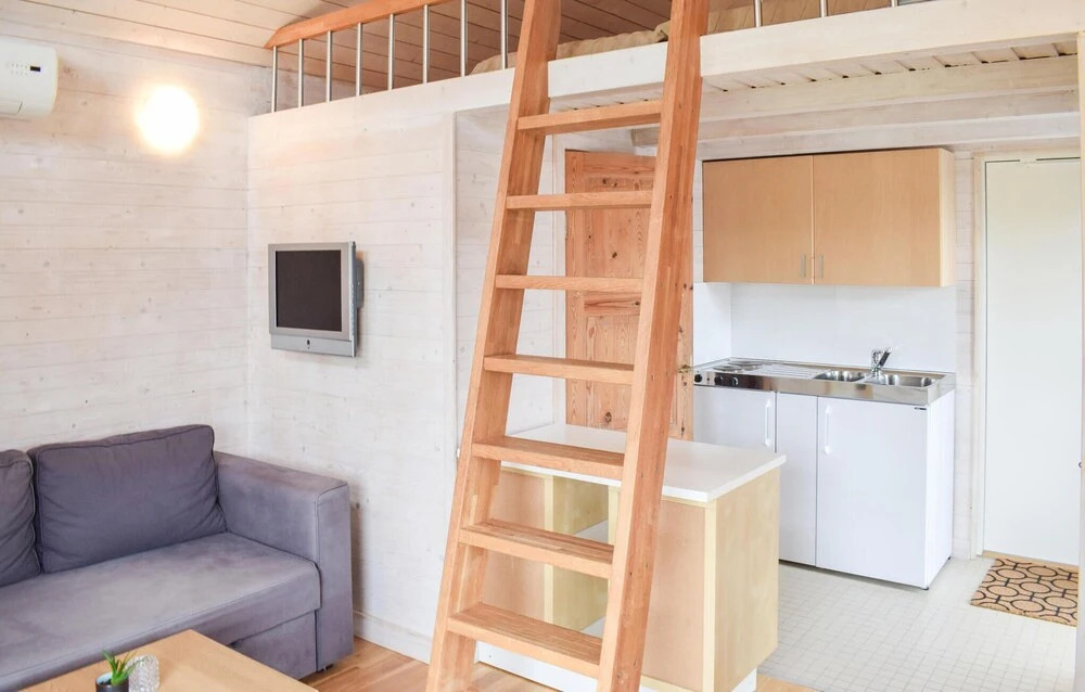 Cozy Home In Hagby With Kitchen