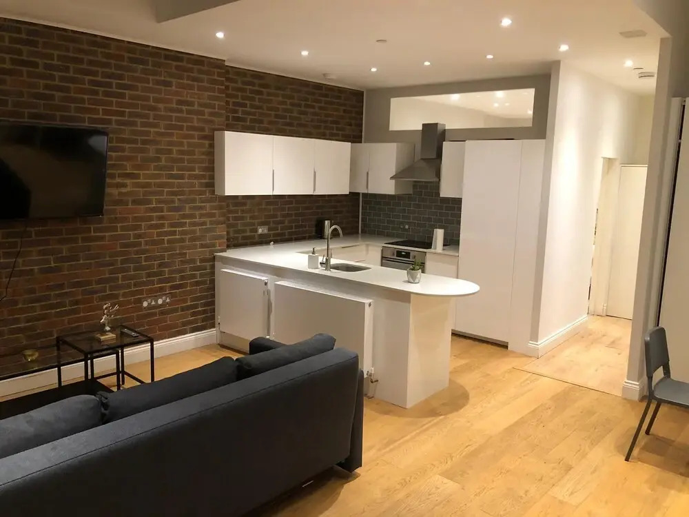 Stamford Brook Apartments