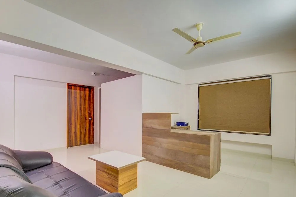 OYO 22102 Habitat Service Apartment