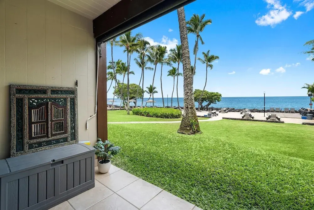 Kona Isle D2
