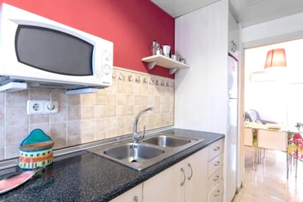 Apartment With one Bedroom in Blanes, With Wonderful City View and Furnished Terrace - 100 m From the Beach