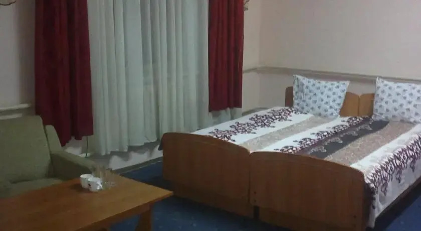 Dostuk Hotel